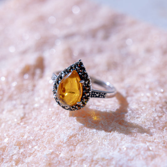 Golden Amber Tear Drop Ring