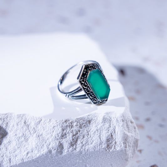 Terra Oblong Green Agate Stone Ring