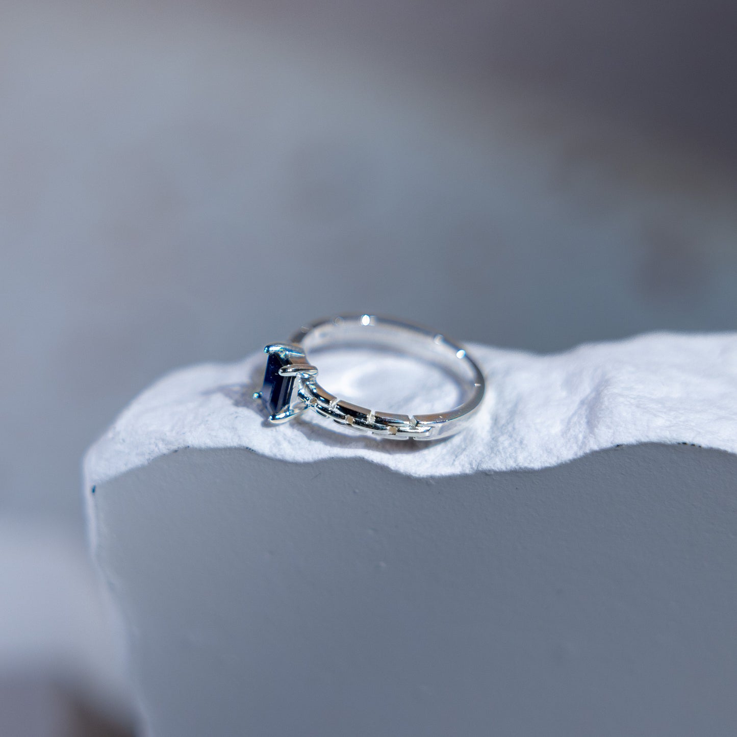 Linea Ring
