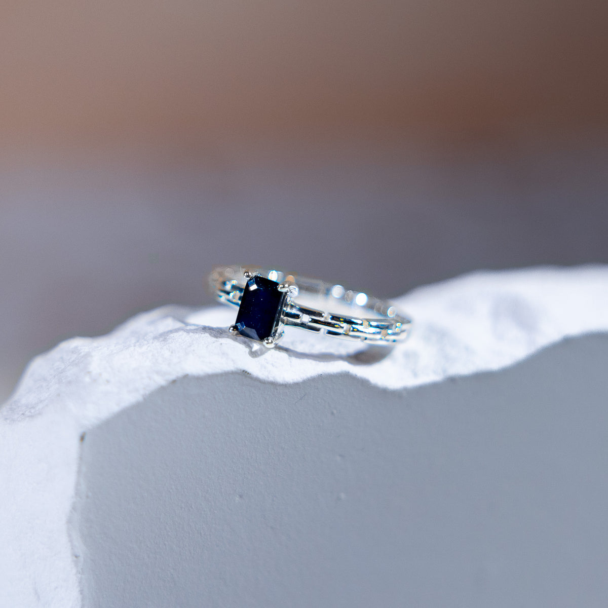 Linea Ring