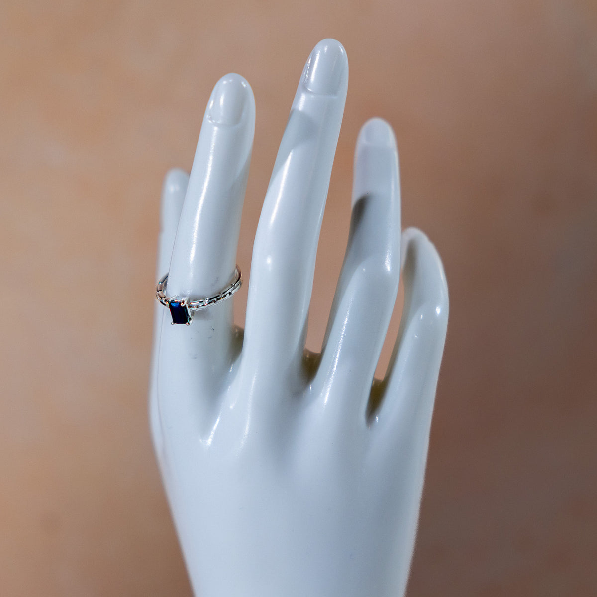 Linea Ring